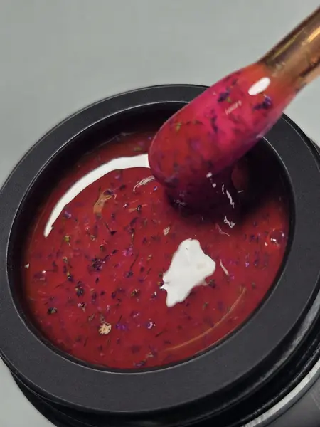 Gel Autonivelant Everin Petal Stories Orchid Haze 15gr - Gel Roz-Orhidee cu Inserții Botanice