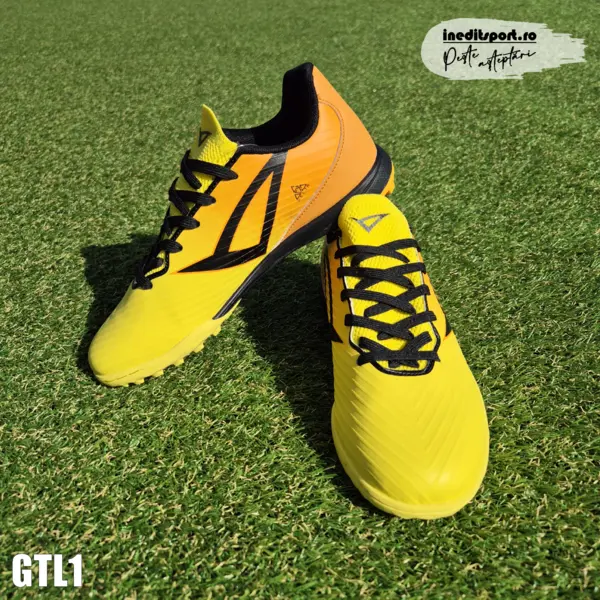 Ghete Fotbal DELTA Legea pentru teren sintetic, MARIME 42 GTL1 32