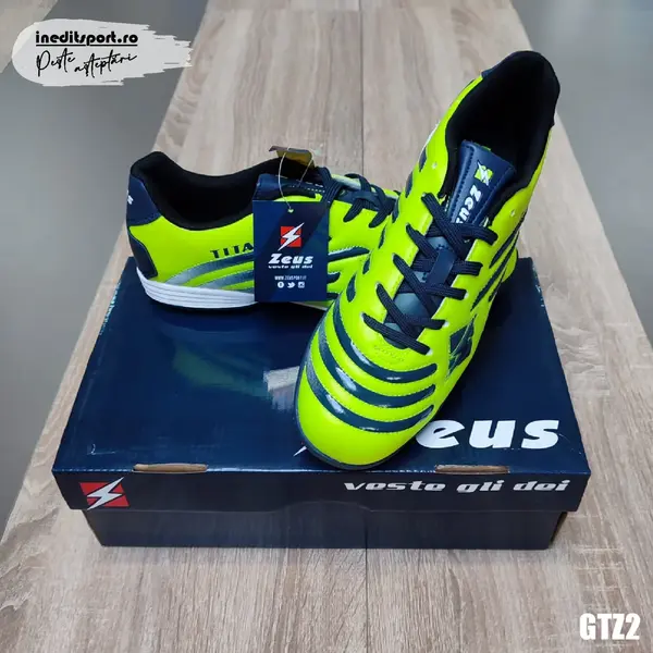 Ghete Fotbal TITAN TURF Zeus GTZ2 40