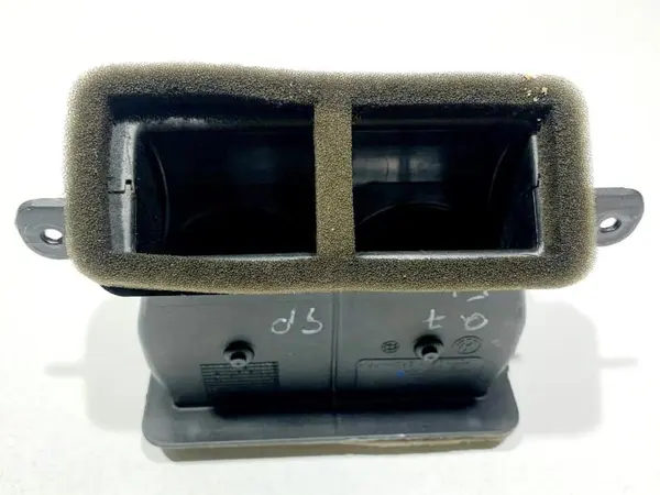 Grila / consola ventilatie spate 7L0820526C Audi Q7 facelift (2010-2015) [4L]