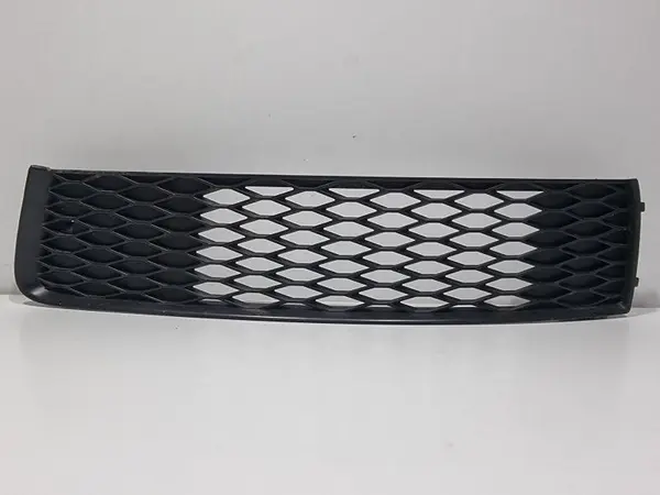 Grila inferioara stanga bara fata s-line 4L0807697B Audi Q7 facelift (2010-2015) [4L]
