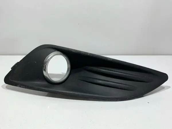 Grila proiector dreapta fata Ford Fiesta 7 facelift (2013-2017) [MK7]