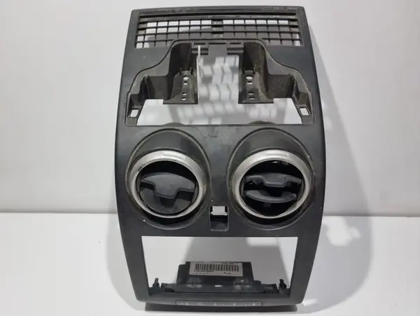Grila ventilatie bord centrala 68760-JD10A Nissan Qashqai facelift (2010-2013) [J10]