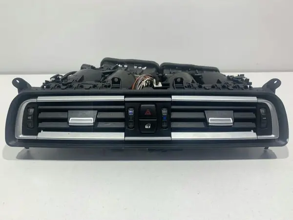 Grila ventilatie bord centrala 9115860 BMW Seria 7 (2008-2015) [F01, F02]