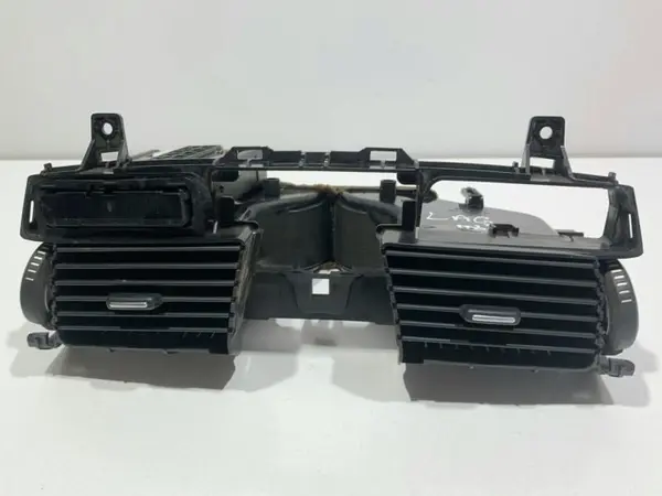 Grila ventilatie bord centrala Renault Laguna 3 (2007-2010)