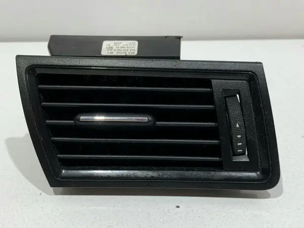 Grila ventilatie dreapta fata 5JA819702G Skoda Rapid facelift (2017-2019)