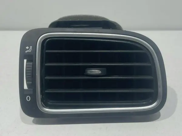Grila ventilatie dreapta fata 6RF819704C Volkswagen Polo 5 (2009-2017)[6R]