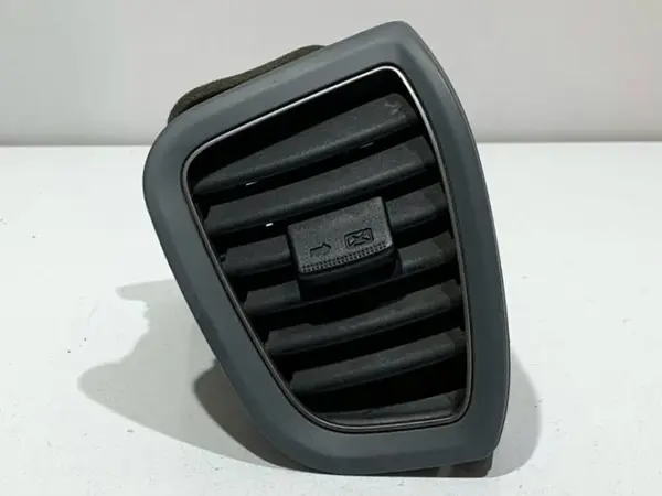 Grila ventilatie dreapta fata 97490-C8000 Hyundai i20 2 facelift (2018-2020)