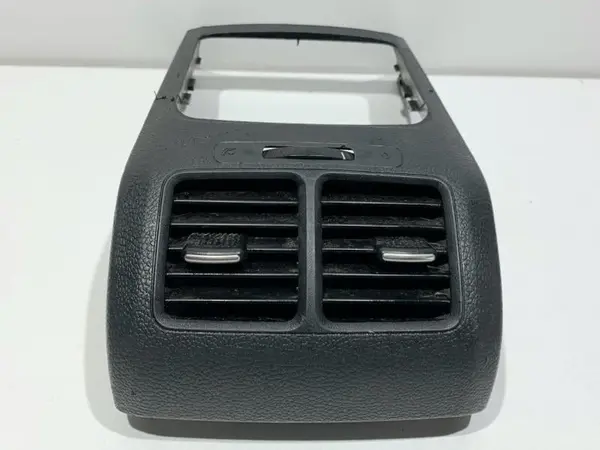Grila ventilatie spate 1K0819203 Volkswagen Jetta 5 (2005-2010)