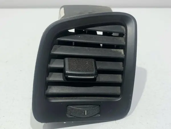 Grila ventilatie stanga fata 13321919 Opel Insignia A (2008-2013)