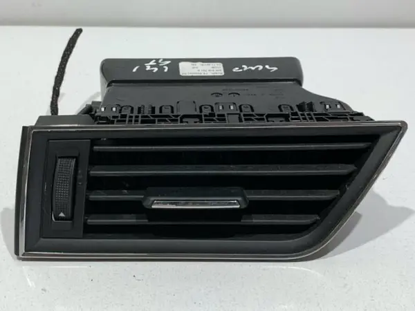 Grila ventilatie stanga fata 3V0819702D Skoda Superb 3 (2015-2019)
