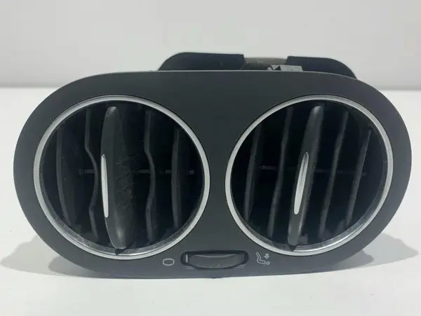 Grila ventilatie stanga fata 5M0819703 Volkswagen Tiguan (2007-2011)