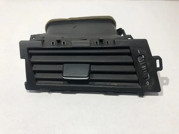 Grila ventilatie stanga fata 6910731 BMW Seria 5 (2003-2010) [E60]