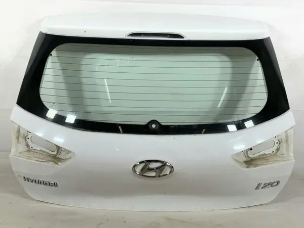 Haion cu luneta culoare alb - polar white(bms) Hyundai i20 2 (2014-2018)