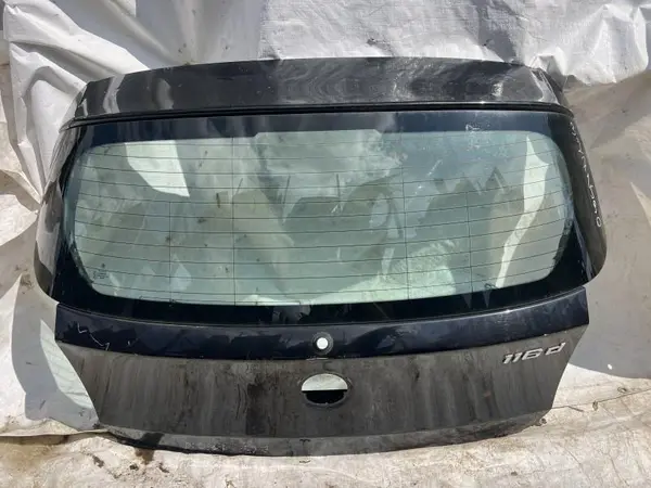 Haion cu luneta culoare neagra - schwarz 2 (668) BMW Seria 1 LCI (2008-2011) (E81,E87)