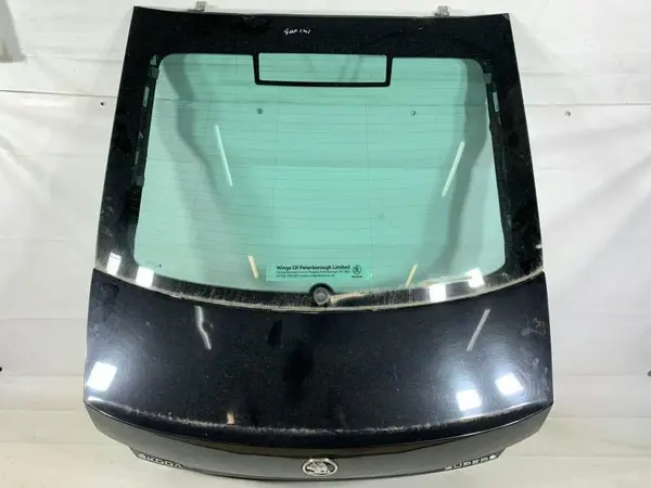 Haion cu luneta culoare negru - lf9r Skoda Superb 3 (2015-2019)