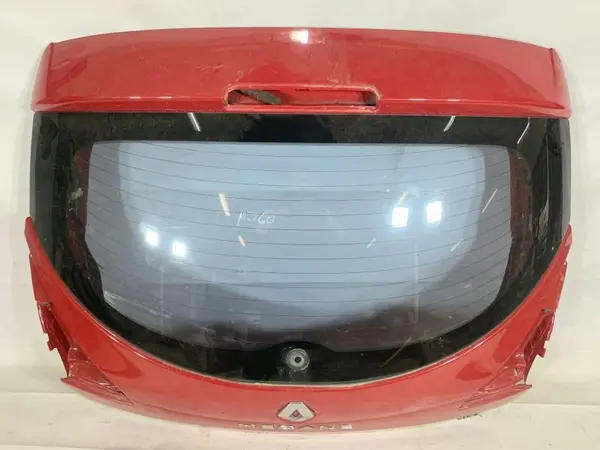 Haion cu luneta culoare rosie Renault Megane 3 (2008-2012)
