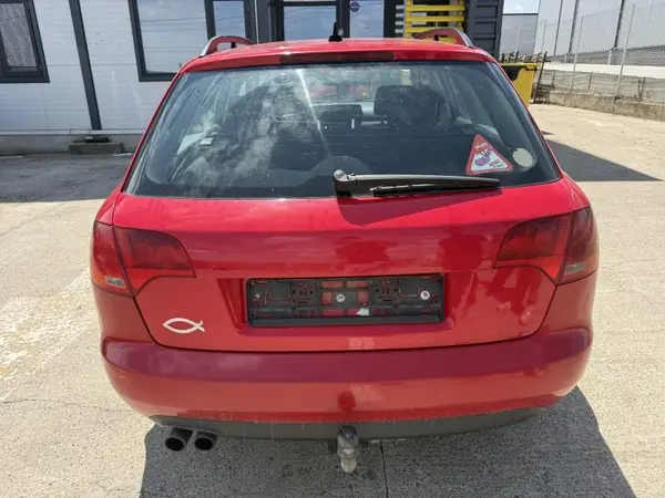 Haion cu luneta culoare rosu - ly3j Audi A4 (2004-2008) [8EC, B7]