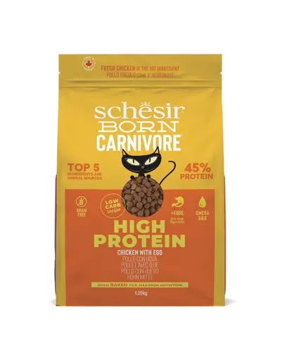Hrană uscată pisici bogată în proteine SCHESIR Born Carnivore 1,25 kg pui cu ou