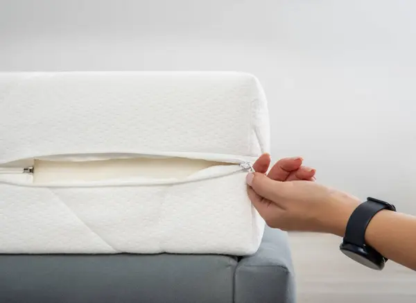 Husa matlasata pentru saltea Somnart 140x190x17 cm, cu fermoar Alb