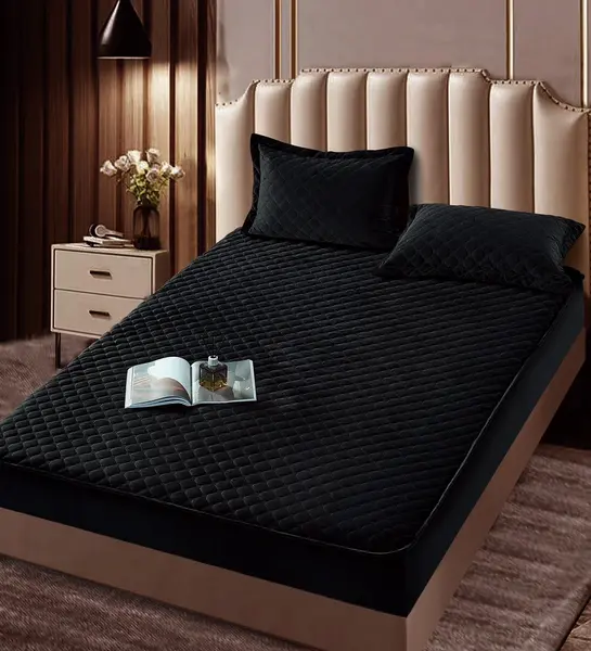 Husã matlasatã tip topper din catifea, 180x200cm + 2 fete de perna 50x70cm, Negru