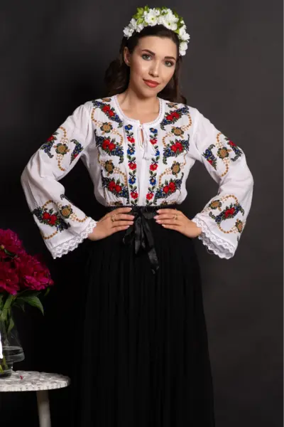 Ie dama alba din bumbac Raquel cu broderie florala