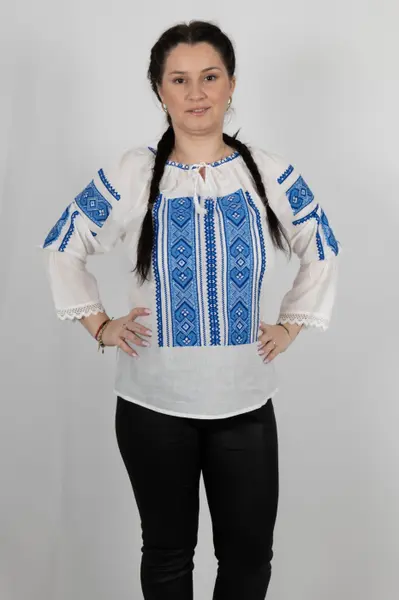 Ie Traditionala Adeluta 4