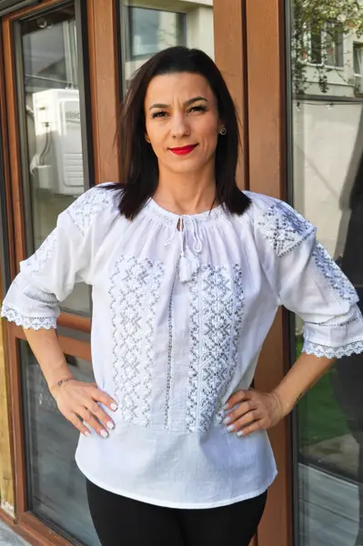 Ie Traditionala Codruta 65