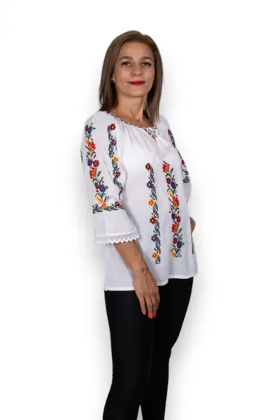 Ie Traditionala Floricica 2