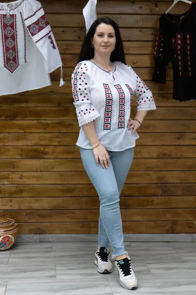 Ie Traditionala Tania 2