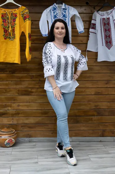 Ie Traditionala Tania 4