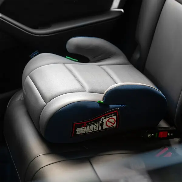 Inaltator auto i-Size Juju Jazzy Booster Gri-Bleumarin, 125x150 cm, isofix, cotiere moi, husa detasabila