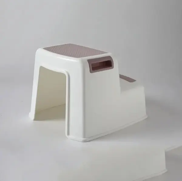 Inaltator Little Mom PURPLE cu doua trepte, suprafata antiderapanta, portabil, ergonomic, margini rotunjite, varsta recomandata 1-6 ani