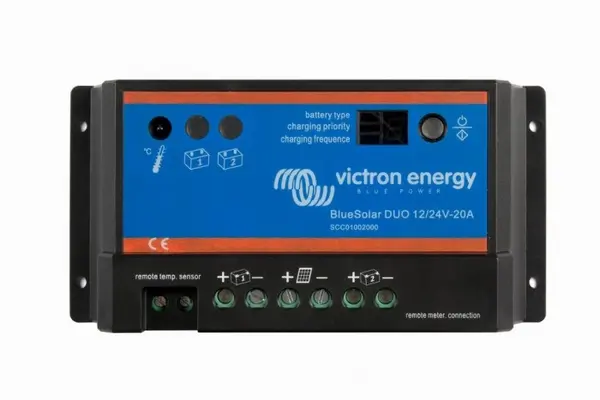 Incarcator solar 12V 24V 20A Victron Energy BlueSolar PWM-Light 12/24V-20A