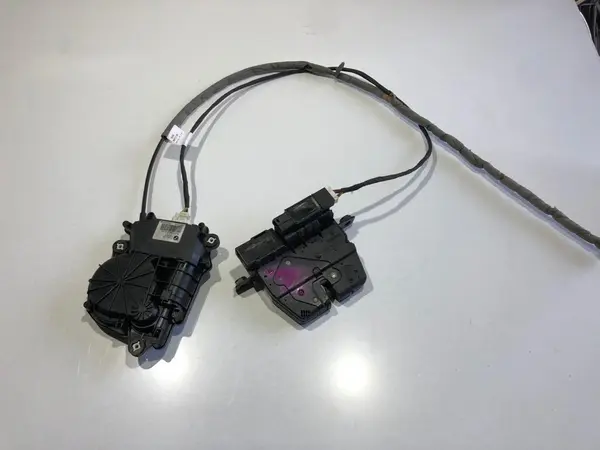 Incuietoare haion soft close cu modul 7269543 BMW Seria 7 (2008-2015) [F01, F02]