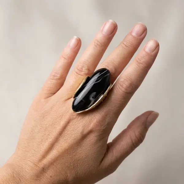 Inel dama reglabil cu element decorativ negru marmorat