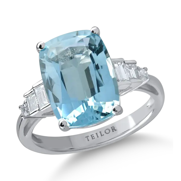 Inel din aur alb cu aquamarine rectangular de 5ct si diamante baguette si rotunde de 0.29ct