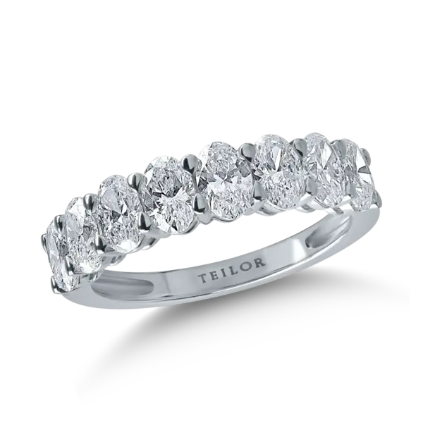 Inel din aur alb cu diamante oval de 1.89ct