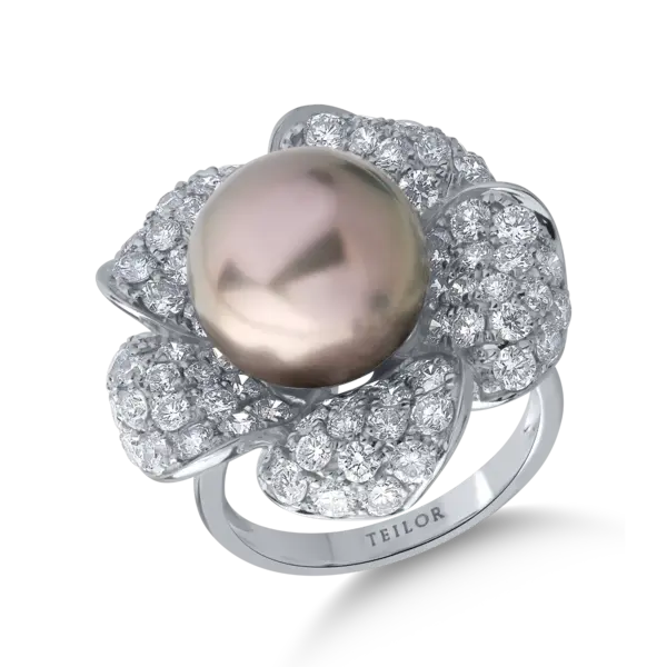 Inel din aur alb cu perla de cultura de 12.3ct si diamante de 2.99ct