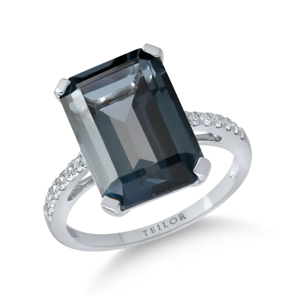 Inel din aur alb cu un topaz London blue octogonal de 7.9ct si diamante de 0.1ct