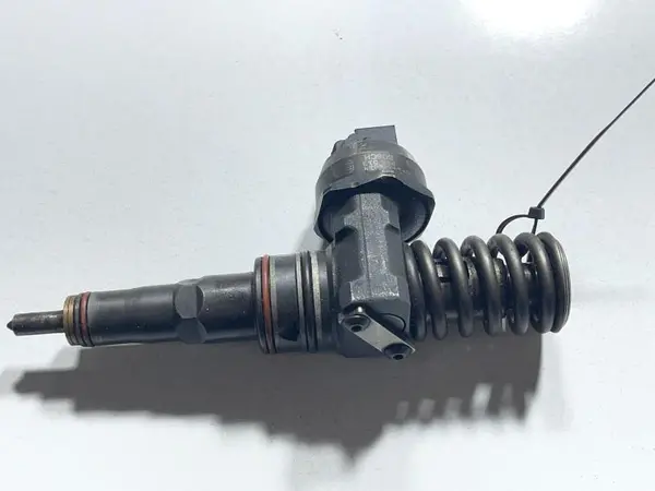 Injector 038130073ak Volkswagen Sharan (2000-2010) 1.9 tdi AUY