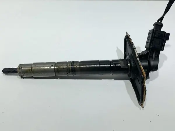 Injector 03L130277 Audi Q3 (2011-2017) [8U] 2.0 tdi CAGA,CAG,CBD,CBAB,CAH 170 cp