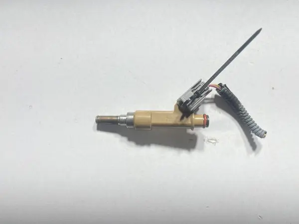 Injector 23250-0T030 Toyota Auris (2010-2013) 1.6 benzina 1ZRFAE