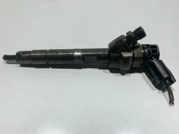 Injector 7810702 BMW Seria 3 (2005-2012) [E90] 2.0d 3.0d n47 n57
