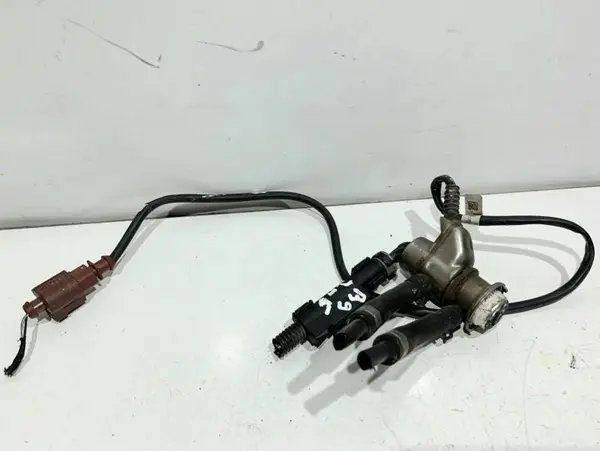 Injector adblue 04L131113J Audi A4 (2015-2019) [8W2, B9] 2.0 tdi CNHA