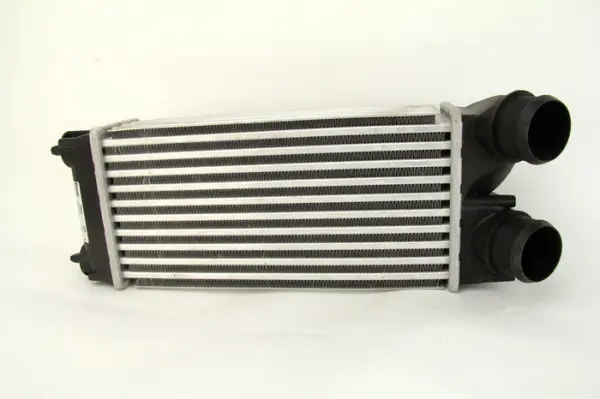 Intercooler CITROEN BERLINGO, C4, C4 I; PEUGEOT 3008, 308 I, 308 SW I, 5008, PARTNER, PARTNER TEPEE 1.6D dupa 2004