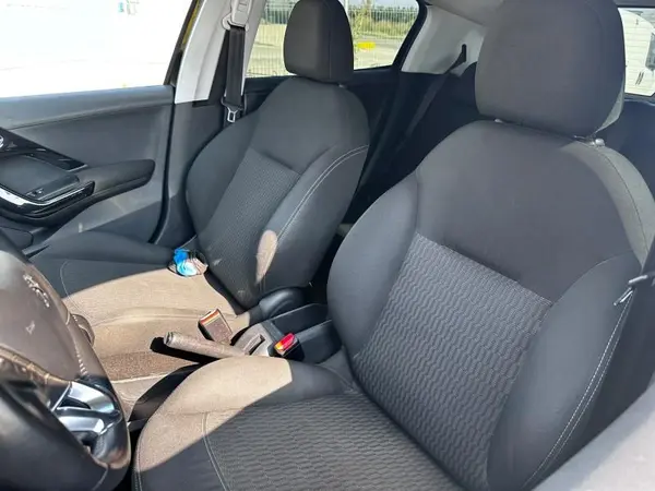 Interior complet Peugeot 208 (2012-2019)