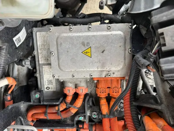 Invertor tensiune 296059709R Dacia Spring facelift (2022-2024)