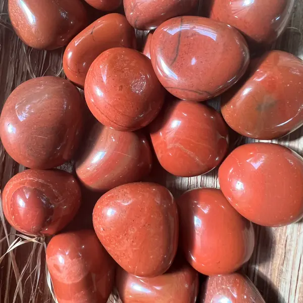 Jasp rosu piatra rulata mini (round)