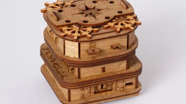 Joc de logica - Cluebox - Escape Room in a Box: Davy Jones Locker | iDventure